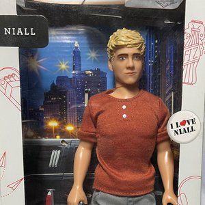 Hasbro - One Direction Niall doll